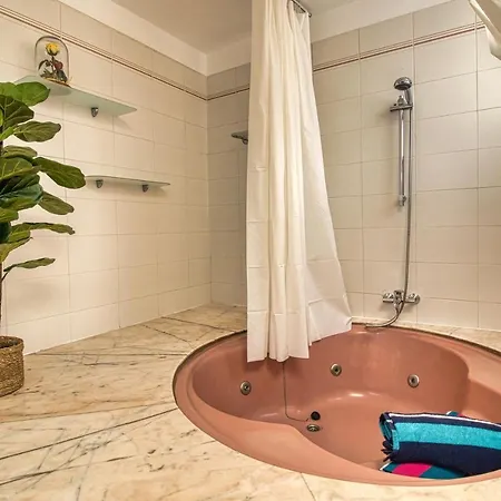 アパート - Sleeps 4 - Jacuzzi - Terrace - Pool