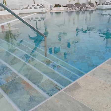 Penthous 2 Bed - Jacuzzi - Terrace - Pool Apartamento
