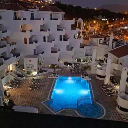 Penthous 2 Bed - Jacuzzi - Terrace - Pool Apartamento *