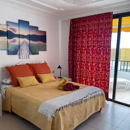 - Sleeps 4 - Jacuzzi - Terrace - Pool Appartamento Costa Adeje (Tenerife)