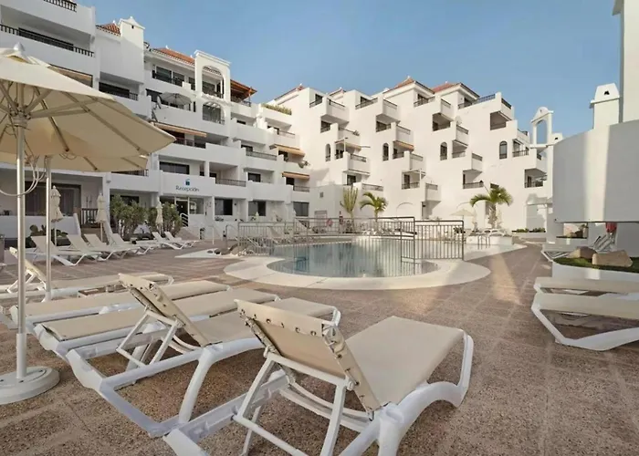 - Sleeps 4 - Jacuzzi - Terrace - Pool Costa Adeje (Tenerife)