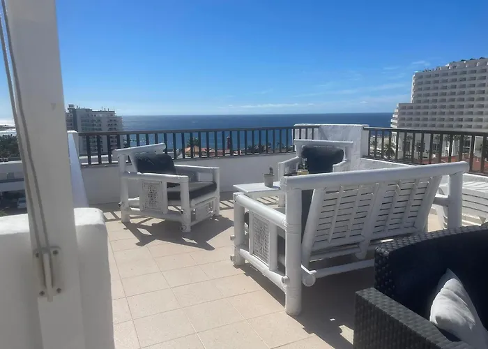 Appartamento - Sleeps 4 - Jacuzzi - Terrace - Pool *